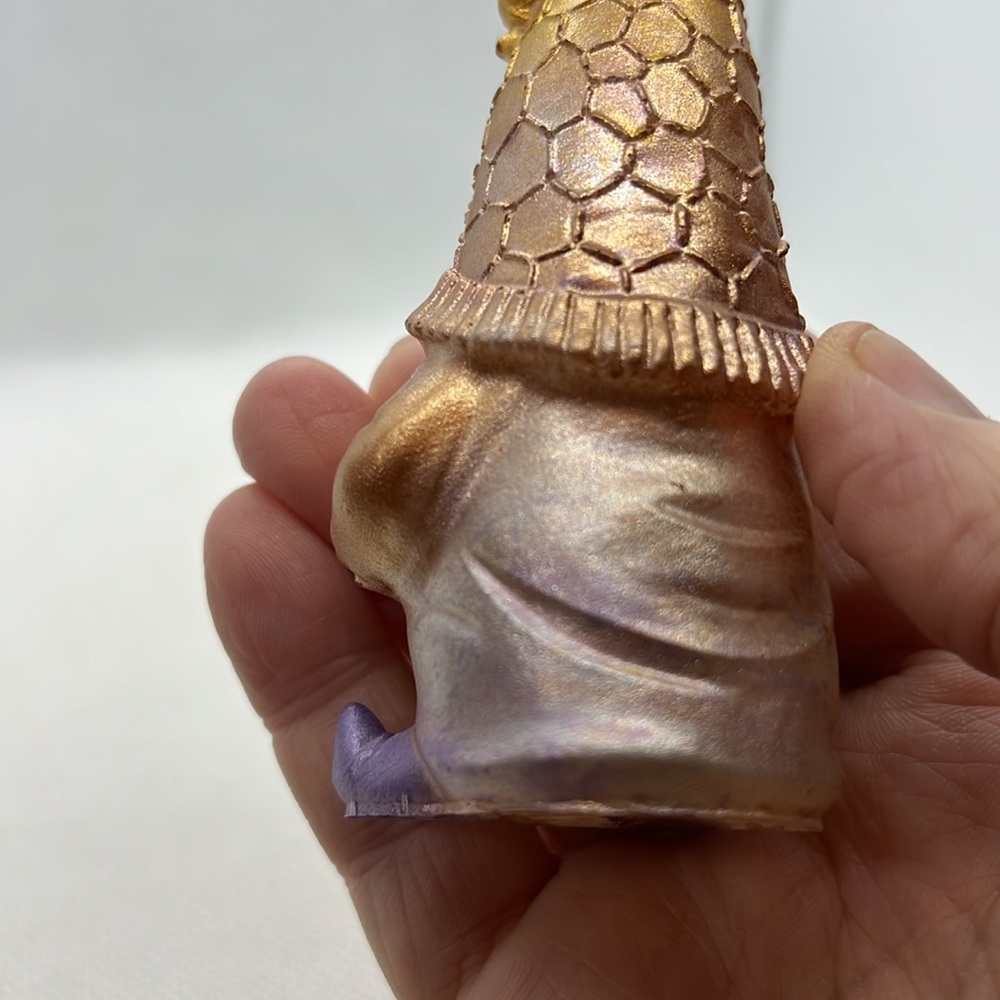 A honey gnome - Picture 8 of 15